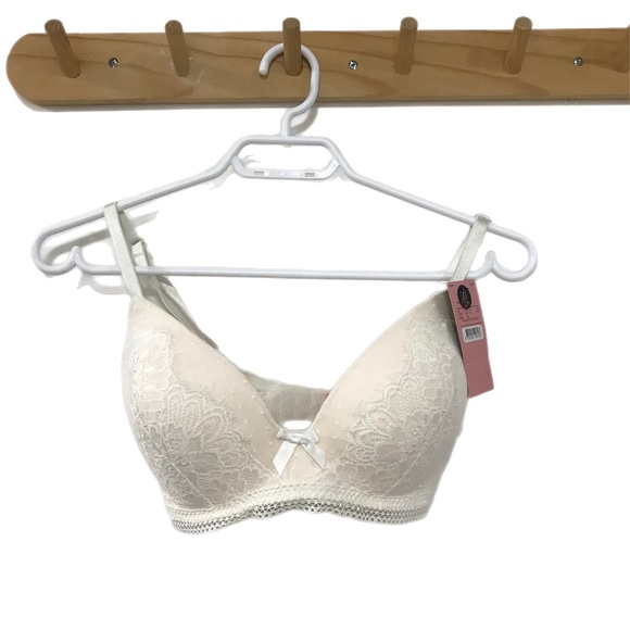 Hunkmoeller Bessie White  Padded Non-Wired Bra - Picture 6 of 11